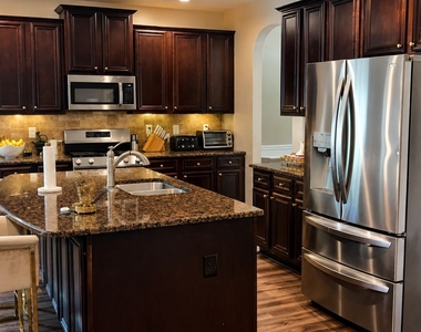 1301 Rose Terrace Circle - Photo Thumbnail 6