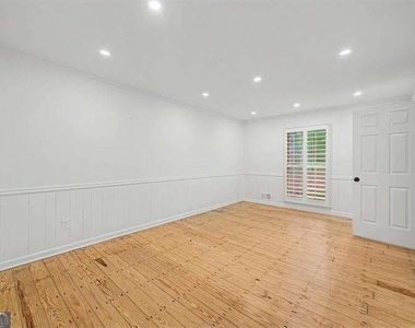 3868 Emerson Street - Photo Thumbnail 16