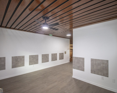 20 E Jones Avenue - Photo Thumbnail 1
