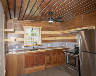 20 E Jones Avenue - Photo Thumbnail 4