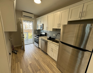 17 Otis Street - Photo Thumbnail 6