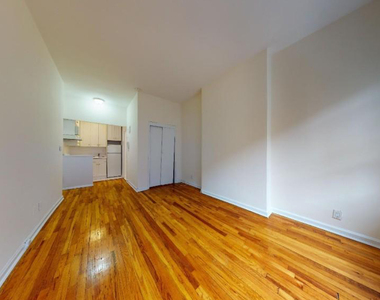 East 84th Street - Photo Thumbnail 1
