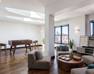 666 West End Avenue - Photo Thumbnail 8