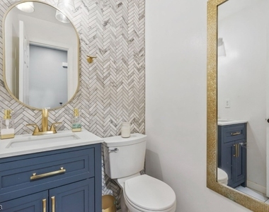 424 Tall Oak Ln - Photo Thumbnail 3