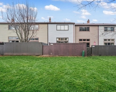 424 Tall Oak Ln - Photo Thumbnail 19