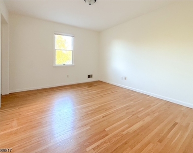 6 Magnolia Ct - Photo Thumbnail 7