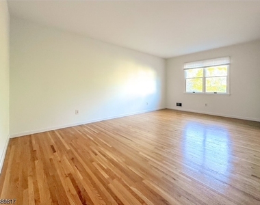 6 Magnolia Ct - Photo Thumbnail 10