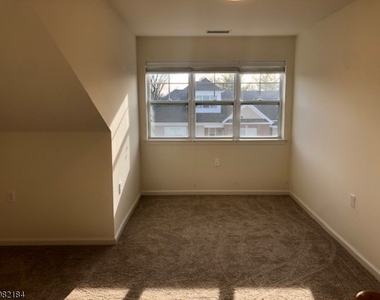 66 Passaic Ave - Photo Thumbnail 9