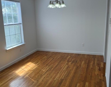 100 Liberty Village Drive - Photo Thumbnail 4