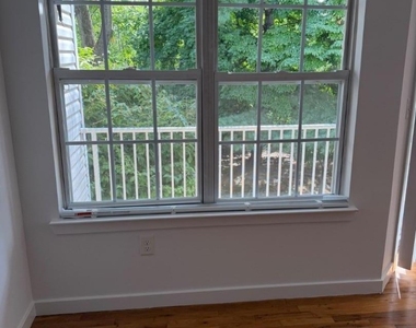 100 Liberty Village Drive - Photo Thumbnail 11