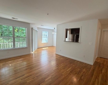 100 Liberty Village Drive - Photo Thumbnail 6