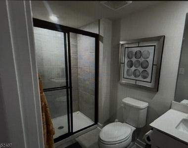 1 Drake Ct - Photo Thumbnail 10