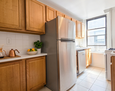 280 Ft Washington Avenue - Photo Thumbnail 2