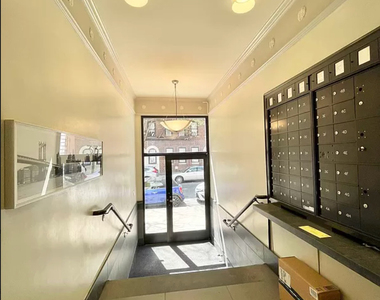 East 84th Street - Photo Thumbnail 9