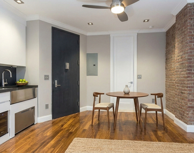 16 East 116th Street - Photo Thumbnail 2