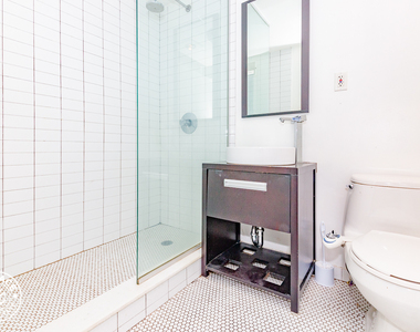 286 Stanhope Street - Photo Thumbnail 9