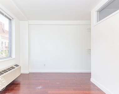 286 Stanhope Street - Photo Thumbnail 5
