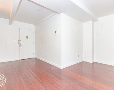 286 Stanhope Street - Photo Thumbnail 4
