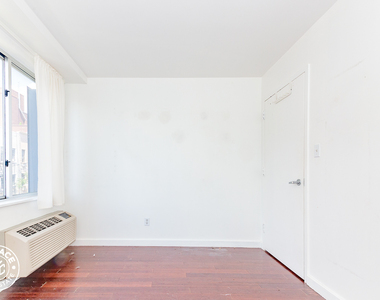 286 Stanhope Street - Photo Thumbnail 8