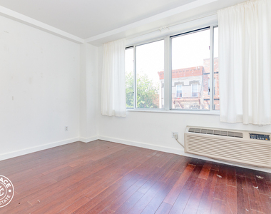 286 Stanhope Street - Photo Thumbnail 7