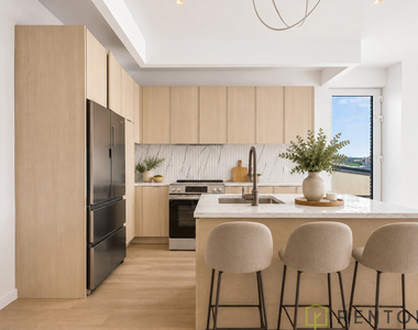 226 3rd Avenue - Photo Thumbnail 3