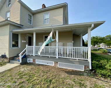 601 Main Street - Photo Thumbnail 2