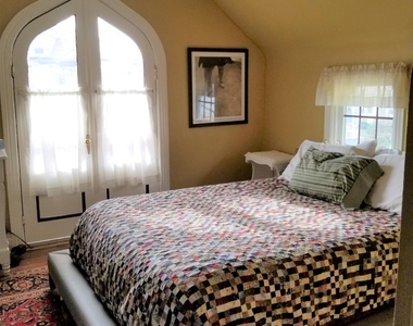 107 Asbury Avenue - Photo Thumbnail 14