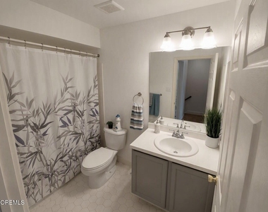 53 Grassmere Court - Photo Thumbnail 12
