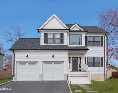 35 Alberta Avenue - Photo Thumbnail 1