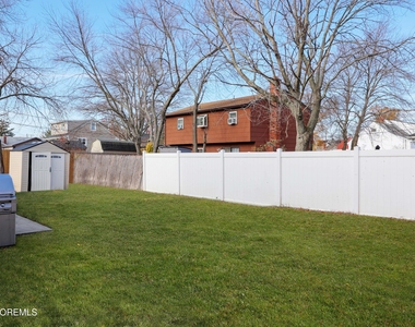 35 Alberta Avenue - Photo Thumbnail 7