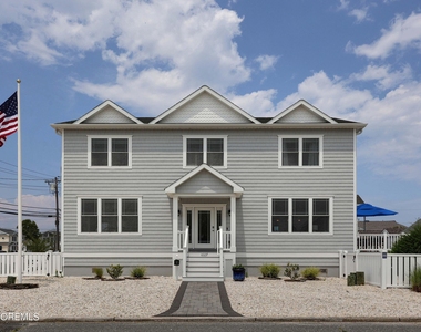 1607 Baltimore Avenue - Photo Thumbnail 19