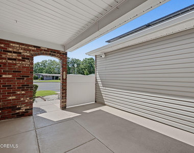 22 Higgins Court - Photo Thumbnail 3