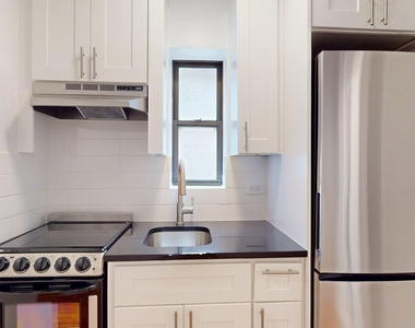 1441 York Avenue - Photo Thumbnail 2