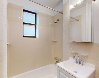 1441 York Avenue - Photo Thumbnail 3