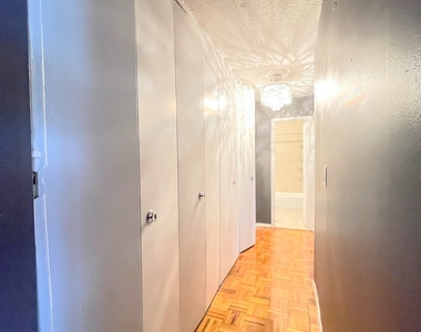 Harrison Street - Photo Thumbnail 5