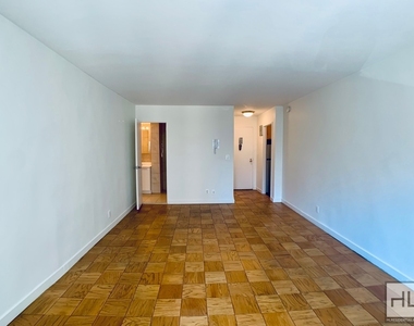 East 36 Street - Photo Thumbnail 2
