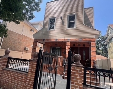 610 East 3 Street - Photo Thumbnail 17