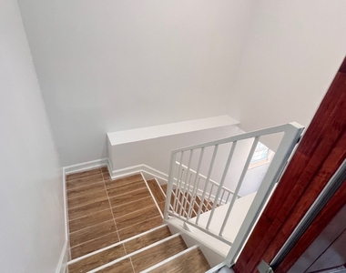 610 East 3 Street - Photo Thumbnail 13