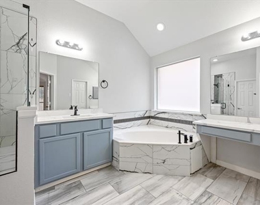 3517 Arbor Creek Lane - Photo Thumbnail 23