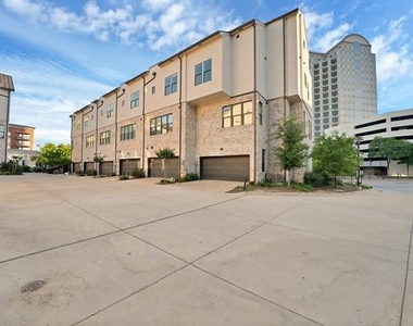 5437 Patterson Street - Photo Thumbnail 11