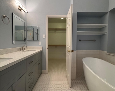 1325 Gatewood Drive - Photo Thumbnail 22