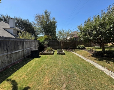 1325 Gatewood Drive - Photo Thumbnail 37