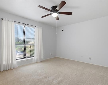 5909 Lake Hubbard Parkway - Photo Thumbnail 17