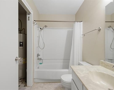 5909 Lake Hubbard Parkway - Photo Thumbnail 19