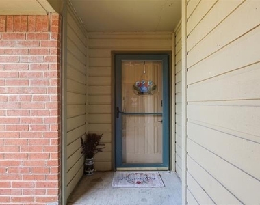 5909 Lake Hubbard Parkway - Photo Thumbnail 3