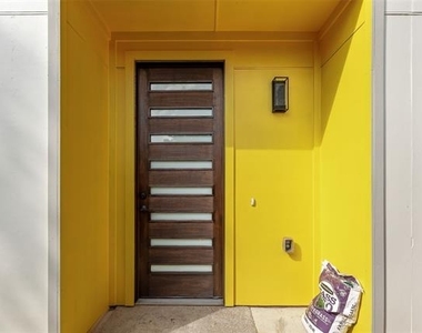 2326 Fairfax Drive - Photo Thumbnail 1