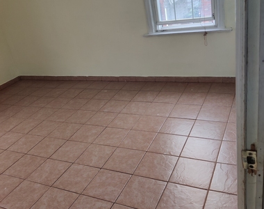 98-02 103 Avenue - Photo Thumbnail 3