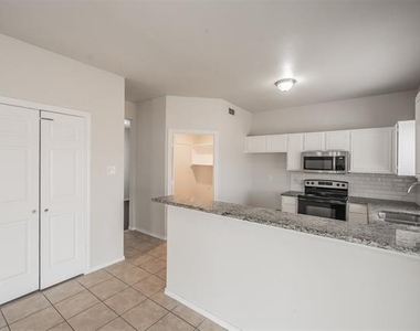 1411 Prentice Street - Photo Thumbnail 11
