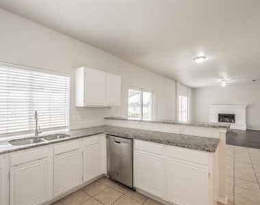 1411 Prentice Street - Photo Thumbnail 9