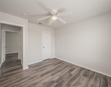 1411 Prentice Street - Photo Thumbnail 30